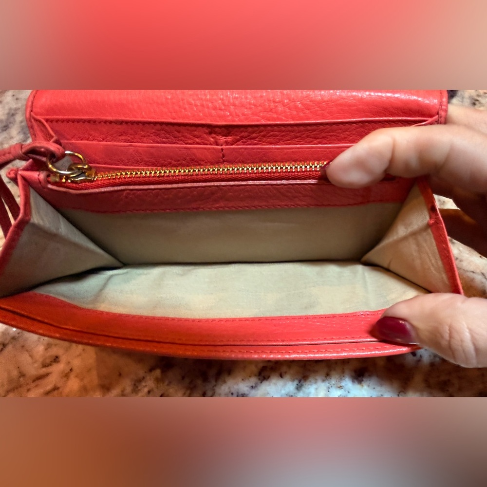 🧡 Authentic Chloé Paradise Pink Leather Wallet w/ authentication card. EUC - Picture 7 of 16